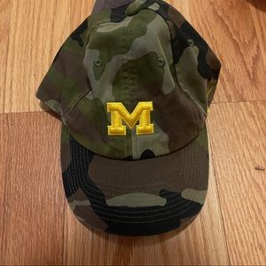 Nike army print university of Michigan baseball cap